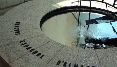 6 Fascinating Fountains Around The World - lifeberrys.com