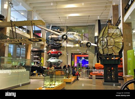 Science Museum Display 的图像结果