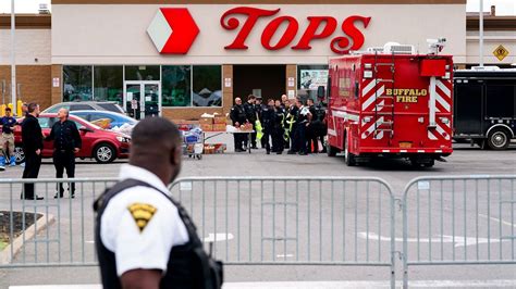 Niagara Falls will be lit orange in memory of those killed in Buffalo ...