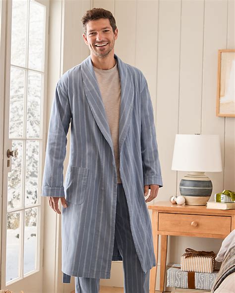 Men's Organic-Pima-Cotton Flannel Robe | Garnet Hill
