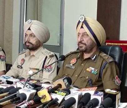 ਅੰਮ੍ਰਿਤਸਰ ਦੇ ਨਵੇਂ ਸੀਪੀ ਨੇ ਸੰਭਾਲਿਆ ਅਹੁਦਾ ਪੁਲਿਸ ਅਫ਼ਸਰਾਂ ਨੂੰ ਦਿੱਤੇ ਸਖ਼ਤ ...