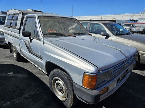 1985 TOYOTA SR5