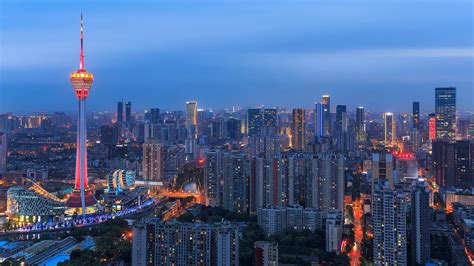 Chengdu 2021: Top 10 kierrokset ja aktiviteetit (kuvalliset ...
