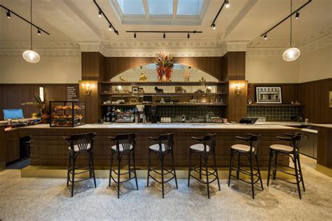 Mossop’s Social House | Restaurant in Downtown Toronto