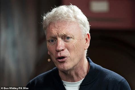 Arne Slot offers his verdict on David Moyes' sensational return to arch ...