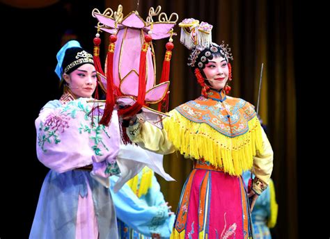 10 most classic Chinese dance dramas - Chinadaily.com.cn