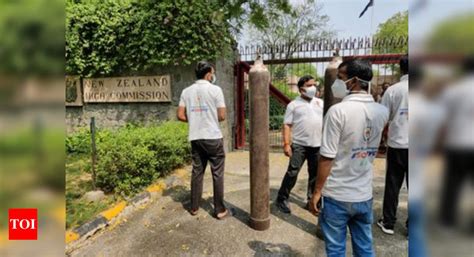 Youth Congress volunteers supply oxygen to two foreign embassies ...