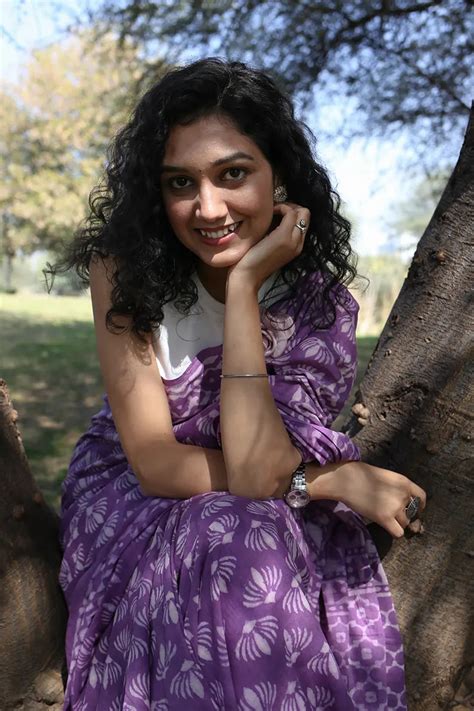 Dark Purple Handwoven Pure Mulmul Cotton Saree Online – Moora