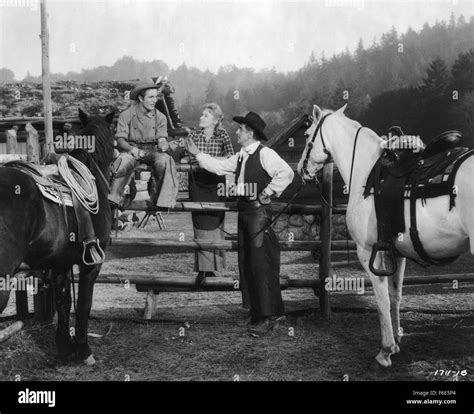 Rhonda fleming hi-res stock photography and images - Alamy