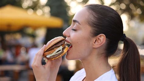 Hourly Rate at McDonald's: What to Expect in 2025? - London Business Mag