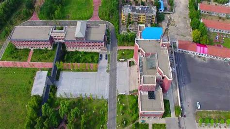 美丽校园之枣庄职业学院古城校区航拍_腾讯视频