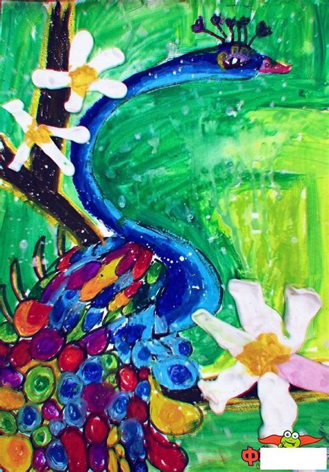 儿童创意美术绘画作品图片，鸡蛋花树上的孔雀-儿童简笔画大全