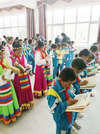 4年12次进藏主动资助贫困学生|图书馆|周健|西藏_新浪新闻
