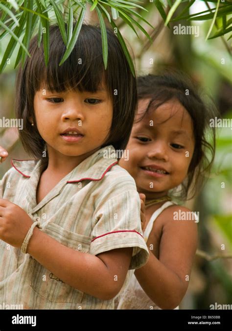 Laos Local Kids Girls 的图像结果