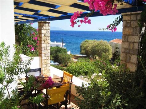 FYRI AMMOS RESIDENCES (Agia Pelagia, Kythira) - Villa Reviews, Photos ...