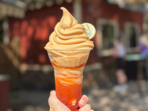REVIEW: Passholder-Exclusive Rafiki Wildberry and DOLE Whip Orange ...