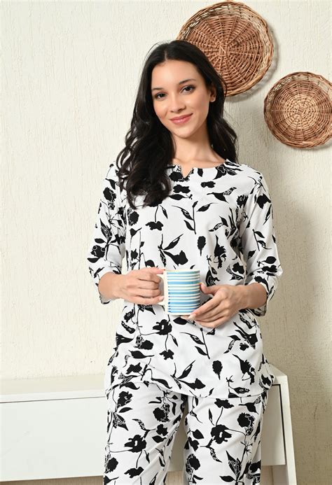 Premium Rayon Printed Night Suit – ICHAA JAIPUR