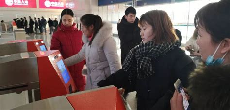 今起，郑州东站开启刷身份证乘车模式-大河新闻