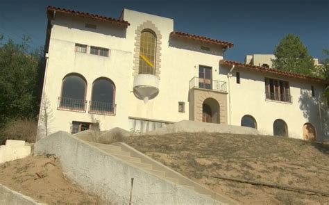 "Buying Beverly Hills" Shows Los Feliz Murder House Listing