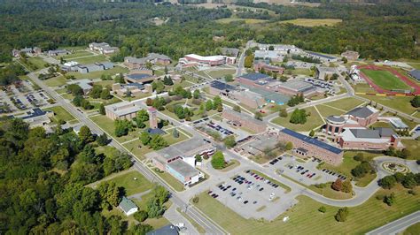 Central State welcomes Super Bowl MVP Santonio Holmes as wide receivers ...