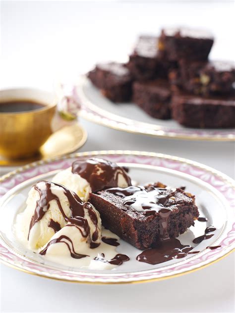 Flourless Chocolate Brownies With Hot Chocolate Sauce | Nigella's ...