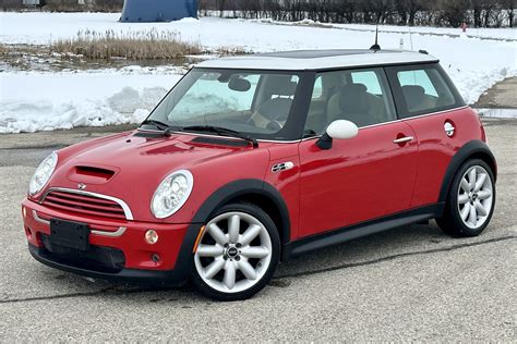 25k-Mile 2006 Mini Cooper S for sale on BaT Auctions - sold for $11,050 on March 23, 2023 (Lot ...