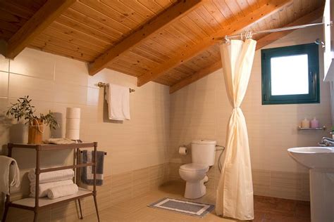 AGROTOSPITA COUNTRY HOUSES (Nafplio) - Villa Reviews, Photos, Rate ...