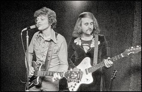 Jethro Tull mourns death of 'vitally important' original guitarist Mick ...