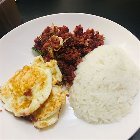 Corned beef rice fried egg | Corned beef, Fried egg, Beef and rice