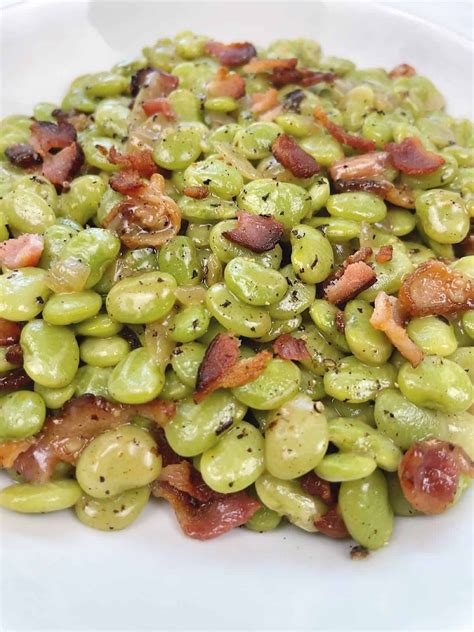 EASY Creamy Butter Beans Recipe (with Bacon and Garlic) | Powell Family ...