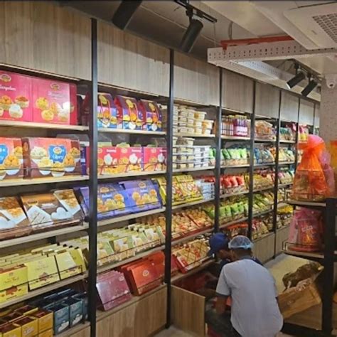 Display Racks - Wooden Display Rack Trader - Retailer from New Delhi