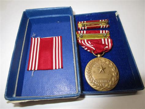 VINTAGE WWII US MILITARY GOOD CONDUCT MEDAL RIBBON AND BOX | #4655262707