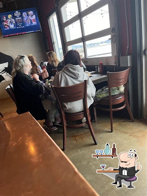 Whiskey Gulch, Port Orchard - Restaurant menu, prices and reviews