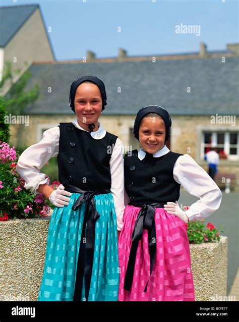France, Brittany, Children in Traditional Costume Stock Photo - Alamy