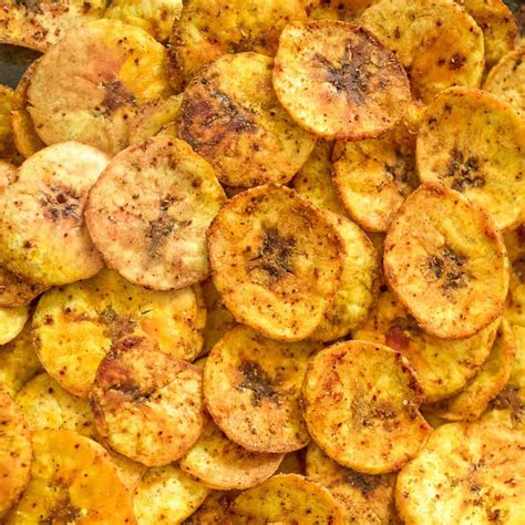 These homemade Baked Plantain Chips are crunchy, healthy, and delicious ...