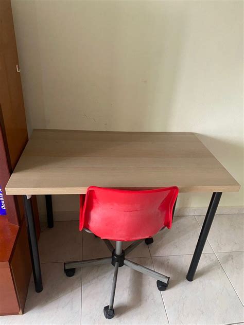 Computer Table and Chair 的图像结果