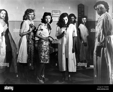 WITHOUT PITY, Giulietta Masina (center), 1948 Stock Photo - Alamy