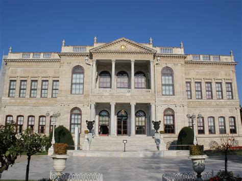 Dolmabahce Palace in Istanbul Tickets and Tours - Hellotickets