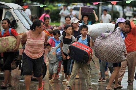 缅甸果敢发生军事对峙致逾万人涌入中国[组图]_资讯_凤凰网