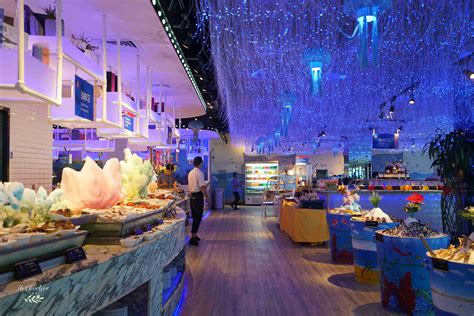 @三亚亚龙湾铂尔曼别墅度假酒店 的左岸餐厅是晚餐的首选之地