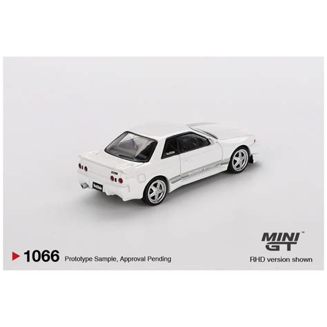 Mini GT Blister #1066: Nissan Skyline GT-R (R32) VeilSide Combat C-I W ...