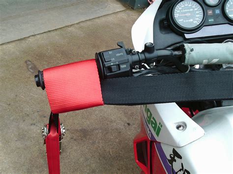 CMF Trailers 的图像结果