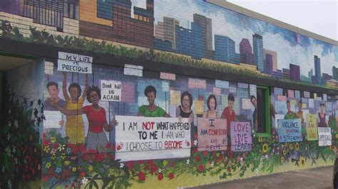 New mural unveiled in Houston's Sunnyside community | khou.com