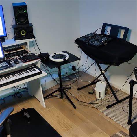 Image result for Akai Professional MPK Mini MK2 Tutorial