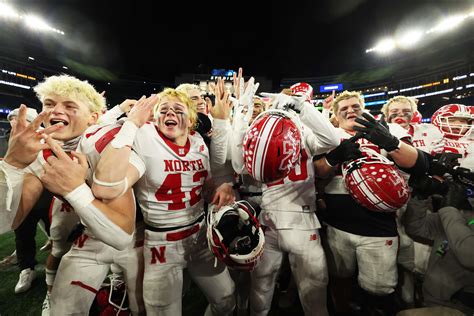North Attleboro football defeats Mansfield in MIAA Div. 3 Super Bowl