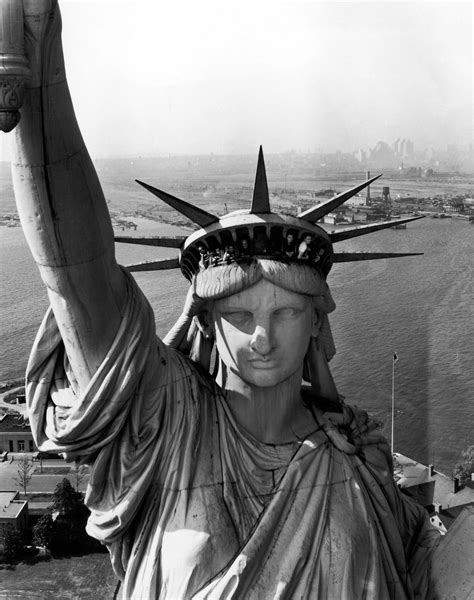 The Statue of Liberty: Stirring Photos of the Face of Freedom