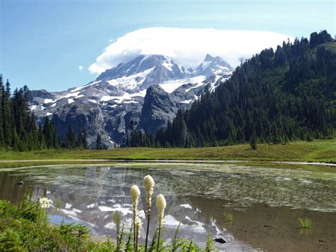 Hiking Tahoma: Aurora Peak