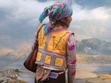 Costumes traditionnels Hani — Chine Informations