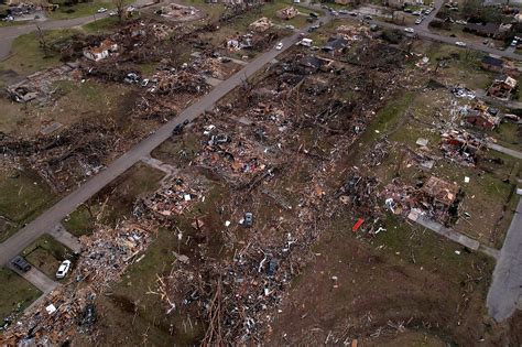 Biden declares emergency as Mississippi tornado rescue continues