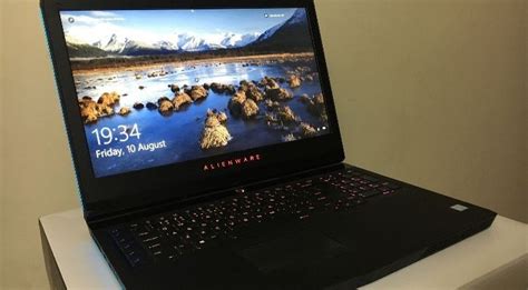 At Rs 3.36 Lakh, This Alienware 17 R5 Will Make Your Gaming Laptop Or ...
